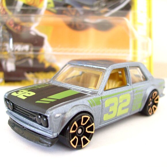 Hot Wheels Datsun Bluebird 32 Mattel - Picture 2 of 8